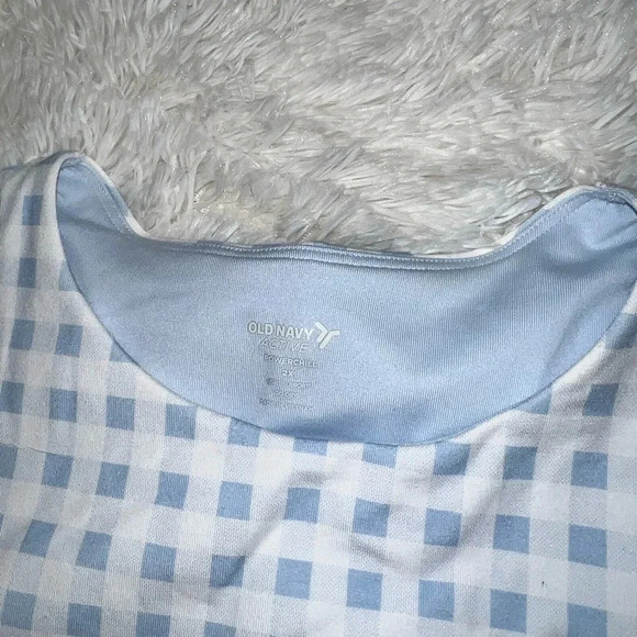 NWT Old Navy Tank with built in bra size 2xl - Picture 3 of 4